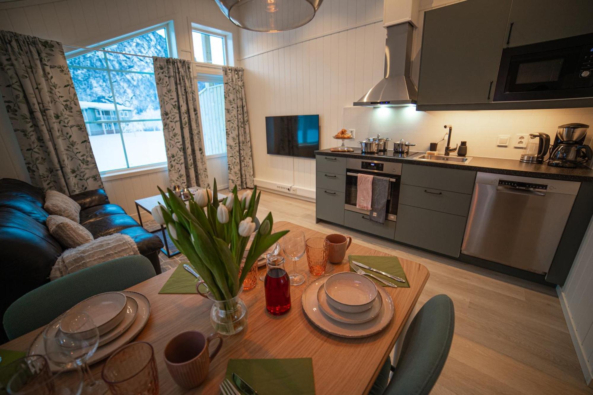 Forde Gjestehus Og Camping Exterior photo
