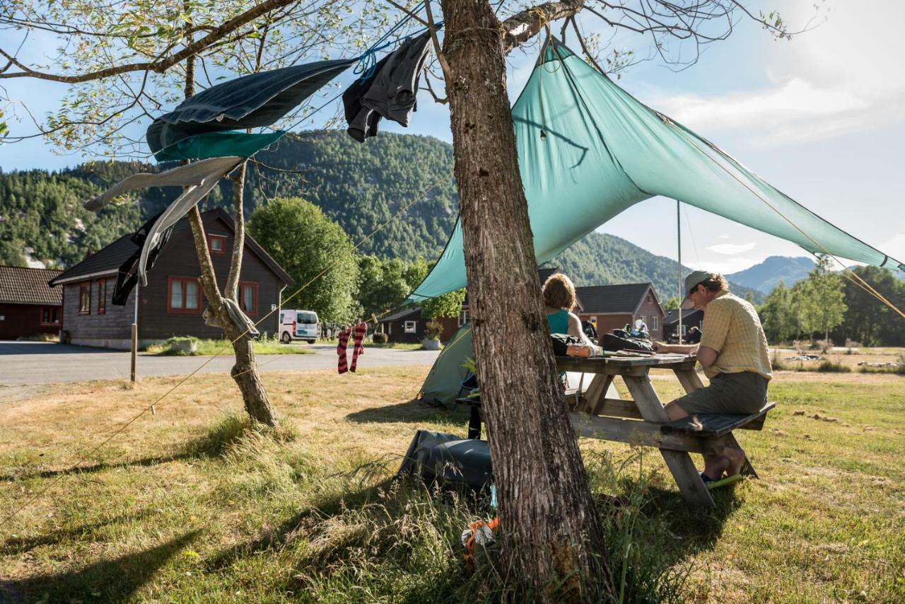 Forde Gjestehus Og Camping Exterior photo